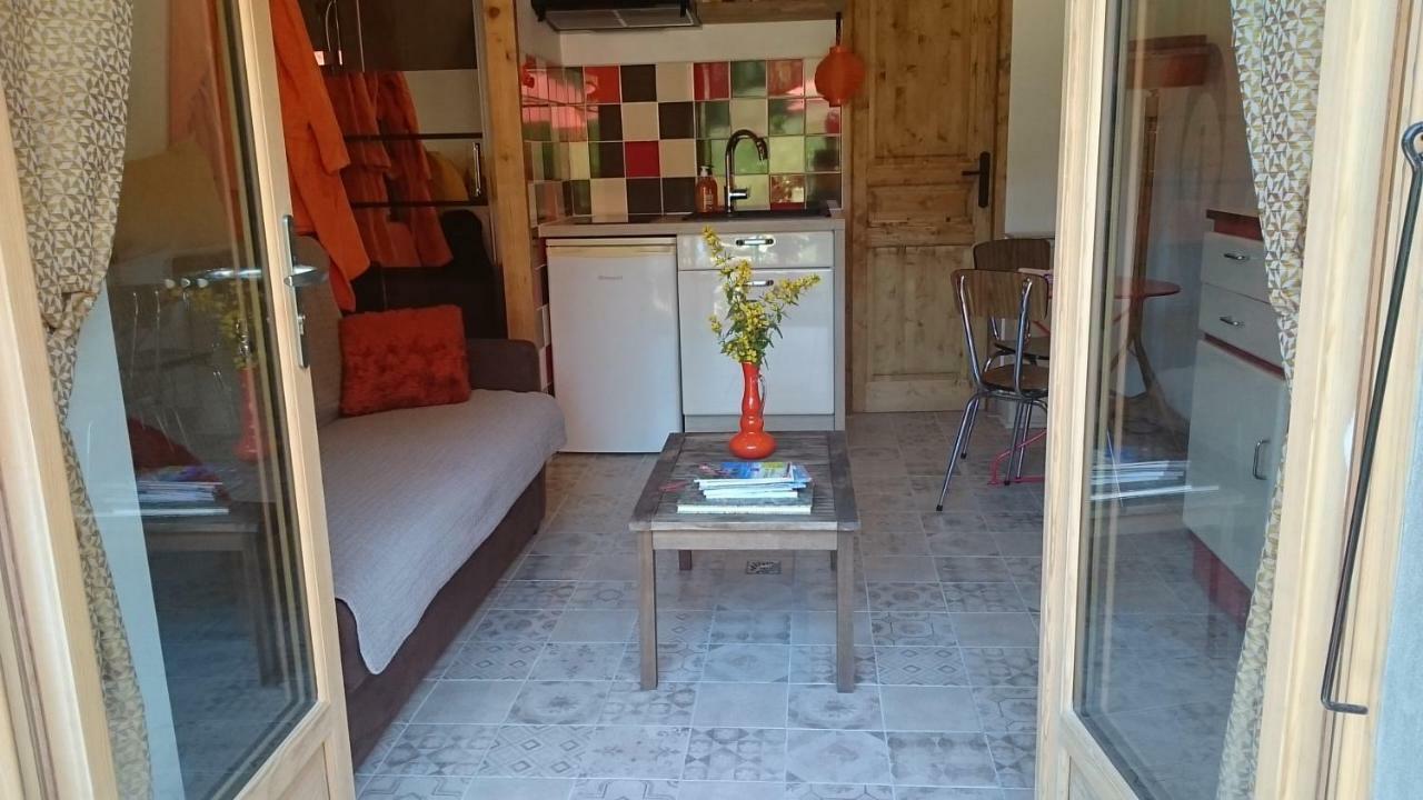 Вилла Ferme Familiale Chez Lili Алекс Экстерьер фото